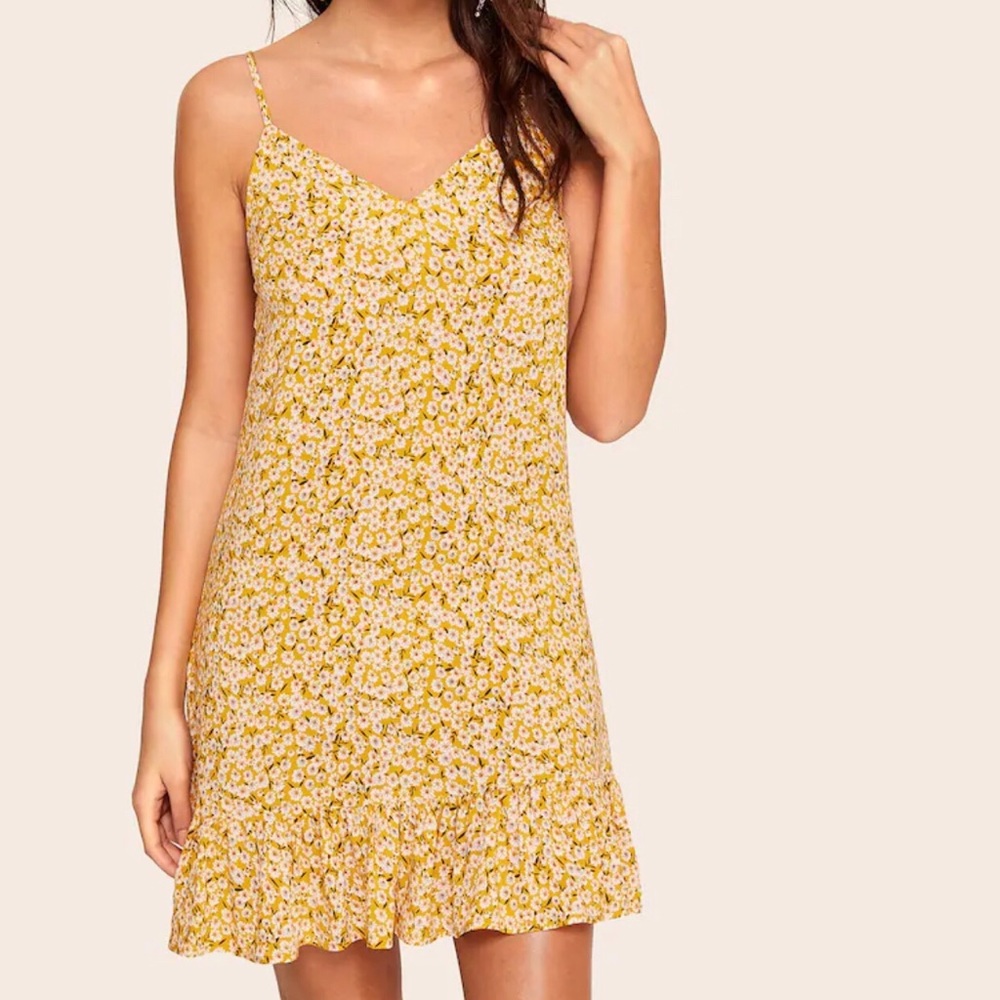 Feminine Floral Print Cami Dress - Picture 1 of 4